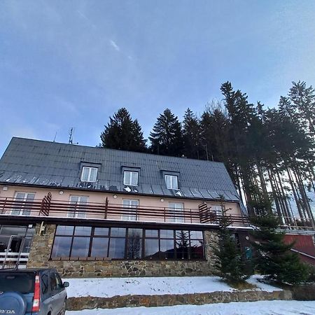 Veghouse - Penzion U Plaze Horni Becva Exterior photo